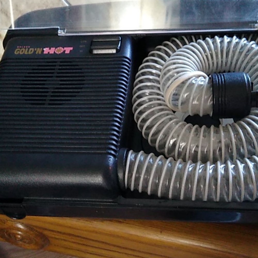 Gold'n hot portable hooded hair dryer